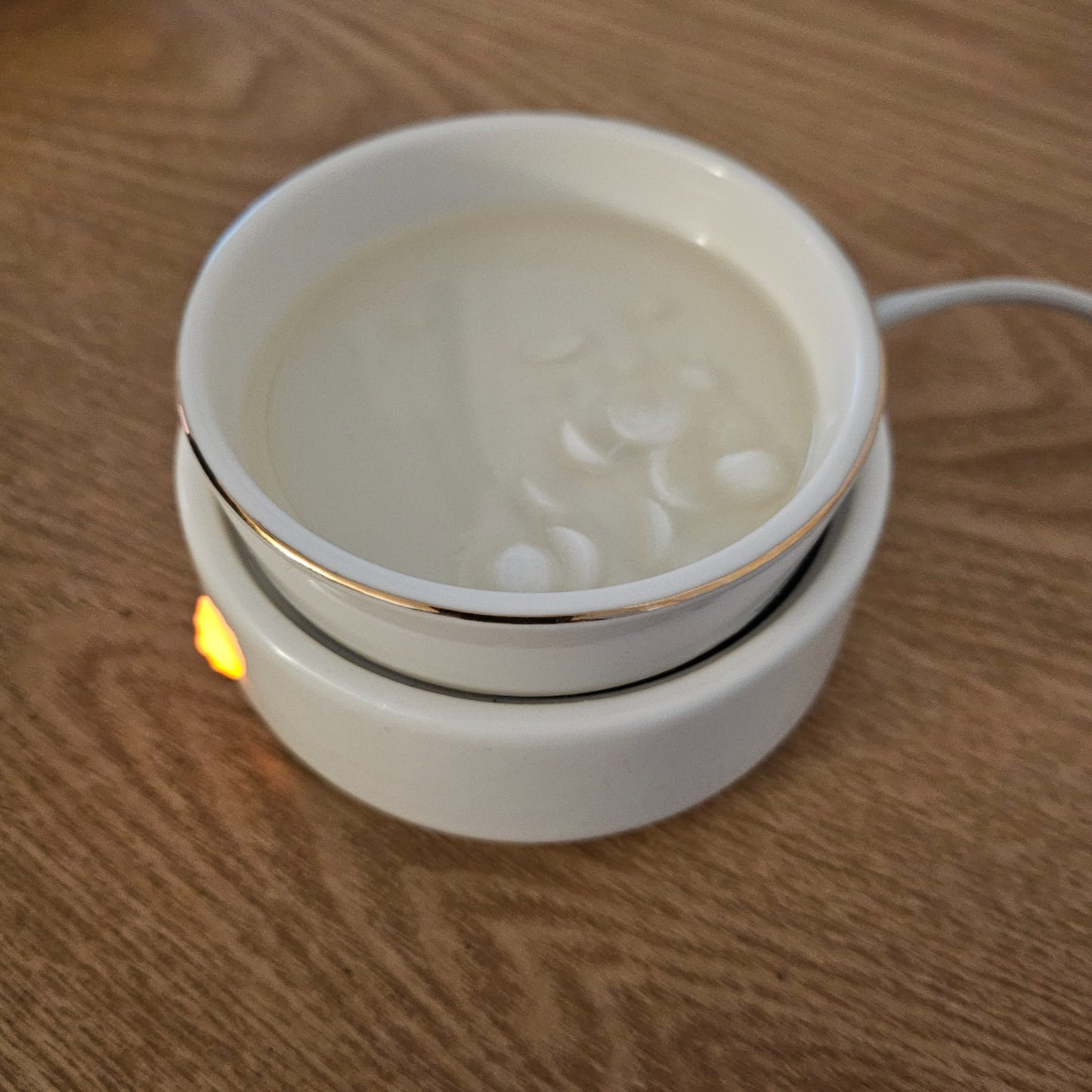 Cozyees Wax Melts Dots in a Wax Warmer